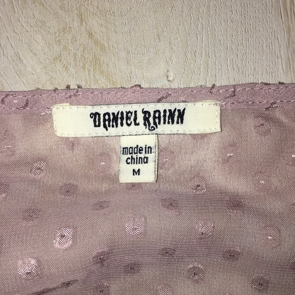 Lavender Sheer Vintage-Style Flowing Blouse - Picture 7 of 8